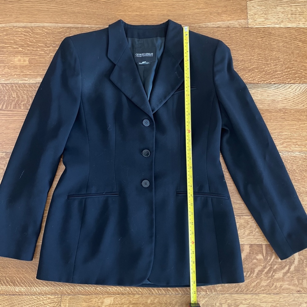 Gorgeous vintage Giorgio Armani black wool blazer, like new, Italian size 46 - Picture 3 of 11
